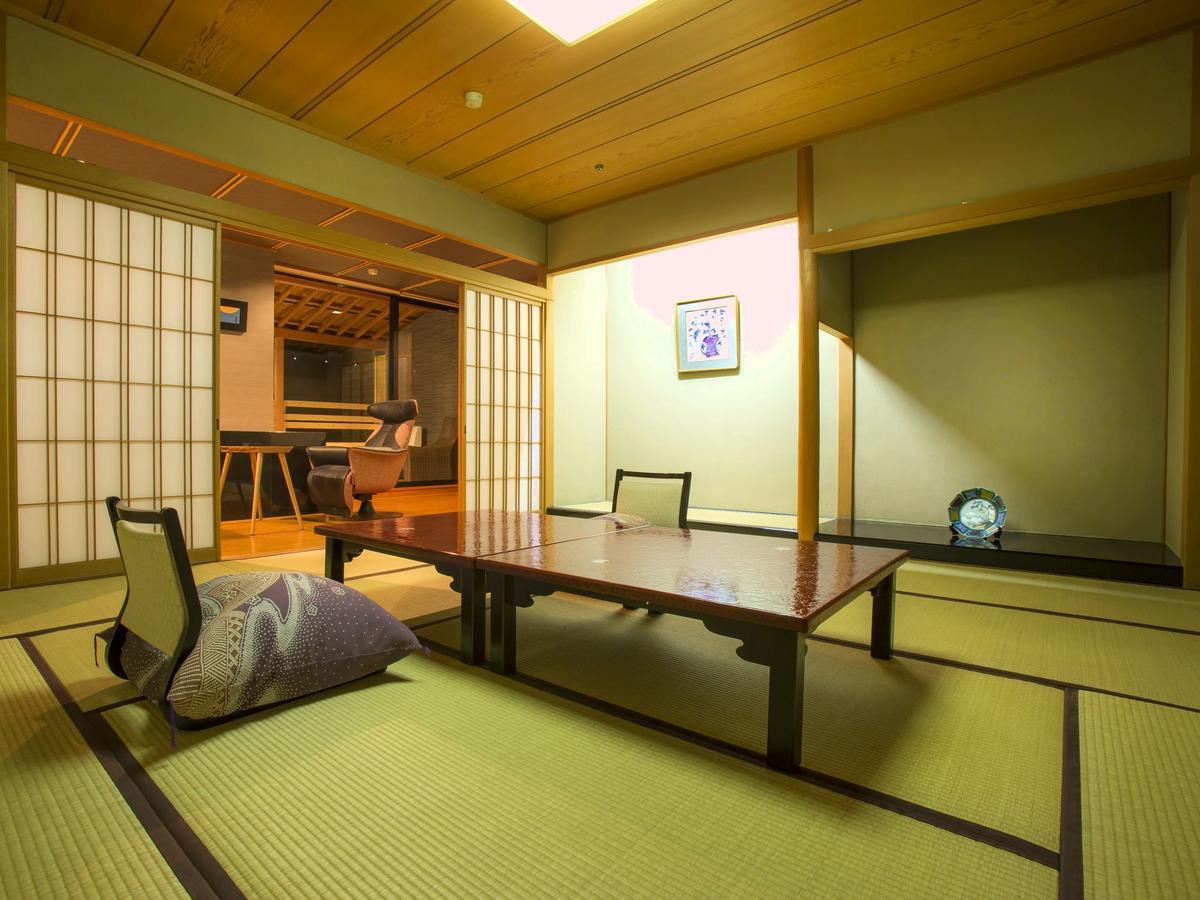 Yamashiro Onsen Midori No Yado Bansyoukaku Otel Kaga  Dış mekan fotoğraf