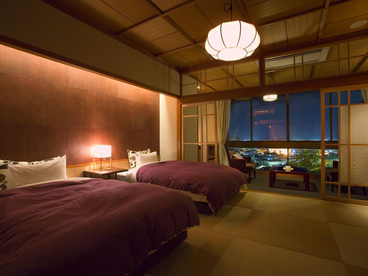 Yamashiro Onsen Midori No Yado Bansyoukaku Otel Kaga  Dış mekan fotoğraf