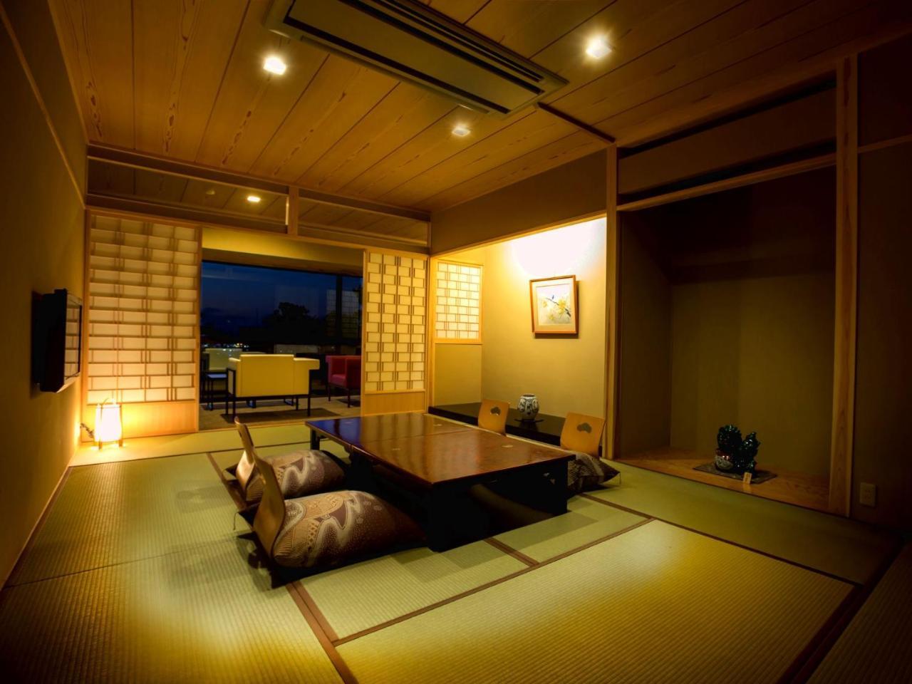 Yamashiro Onsen Midori No Yado Bansyoukaku Otel Kaga  Dış mekan fotoğraf